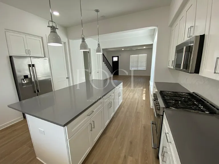12118 Savannah Ave — Photo 5