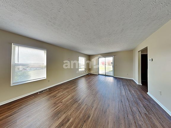 5th image of 5143 Christopher Dr