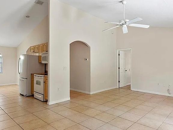 4th image of 1204 Waycross St