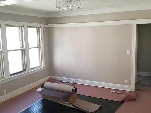 2nd image of 10854 S Edbrooke Ave