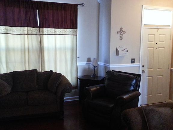 4th image of 92 Harbour Heights Dr