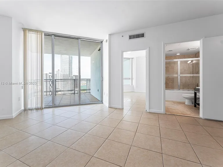 350 S Miami Ave #5 — Photo 12