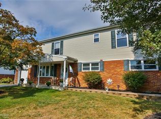 7447 Woodbine Rd, Macungie, PA 18062