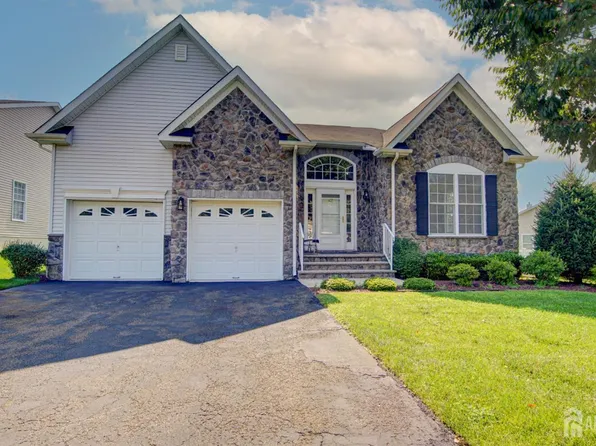 167 Scarborough Way, Marlboro, NJ 07746