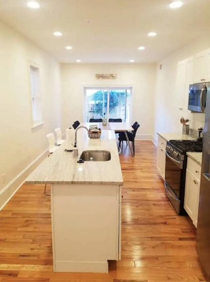 4 bed, 3.5 bath, 1954 sqft, $3,100 — Photo 2