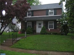 1005 Lamb Rd, Secane, PA 19018