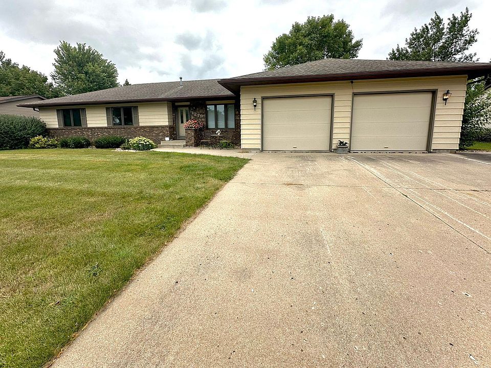 1st image of 1279 Maplewood Dr