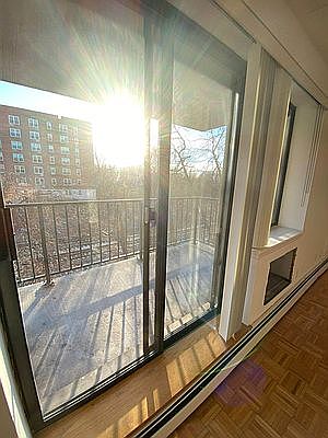 5th image of 66-00 Austin St APT 4Y