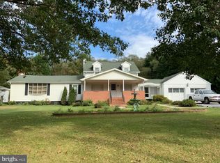 944 Needy Rd, Martinsburg, WV 25405