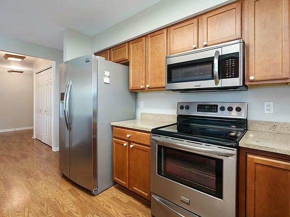 5th image of 4164 W Centre Ave APT 204