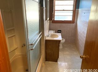 8027 W Medford Ave, Milwaukee, WI 53218