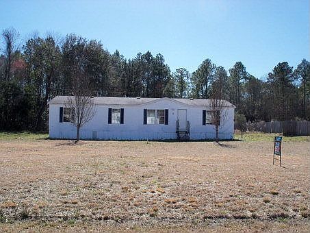 1st image of 15 Country Ln