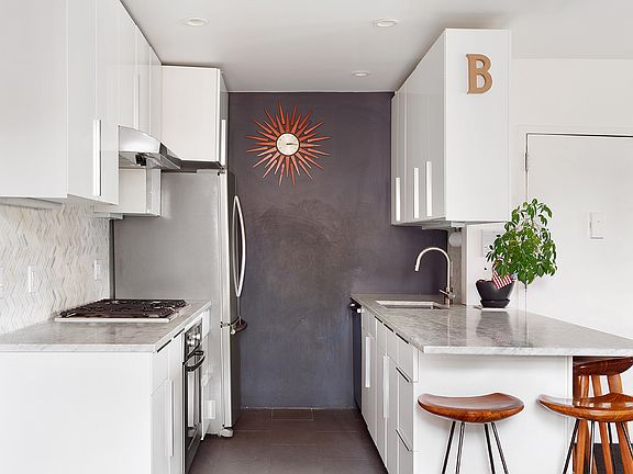 4th image of 118 Union St APT 1C