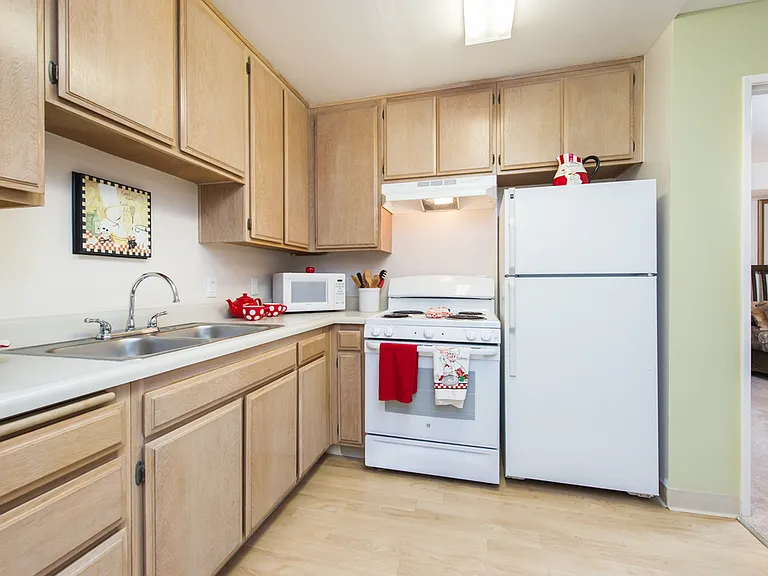 Valley View Senior Apartment Homes — Photo 16