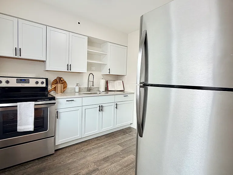 5952 Nagel Ave #2N — Photo 3