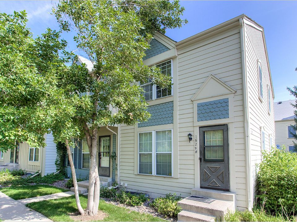 1629 S Ivory Circle Unit H_01_Front_08192015