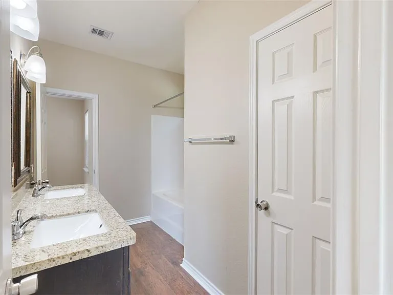 205A Sterling St — Photo 28