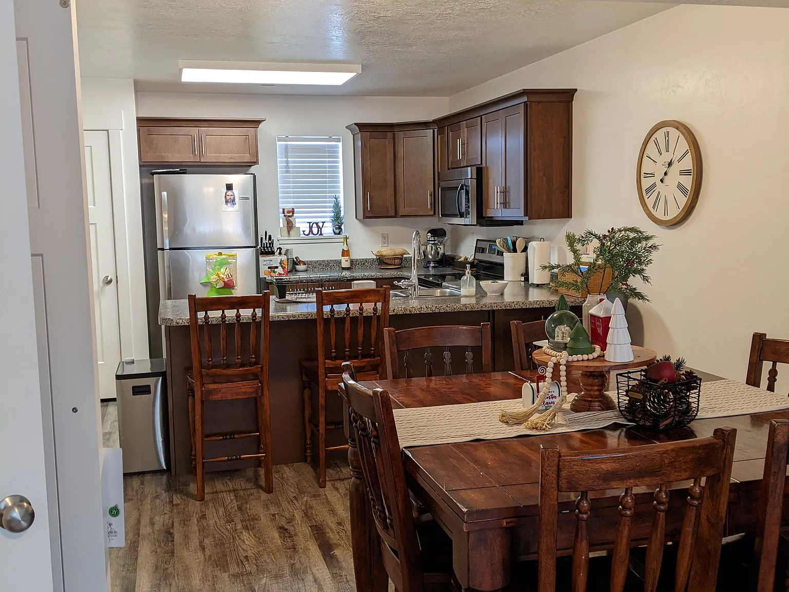 3 bed, 1329 sqft, $1,525 — Photo 1