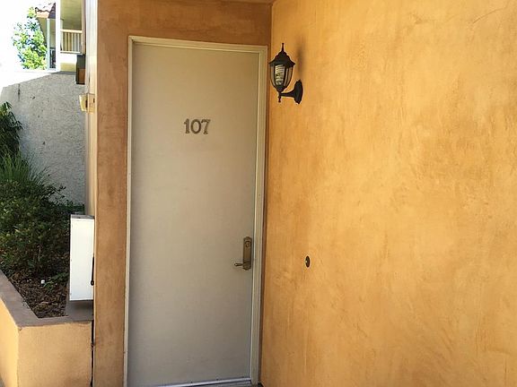 3rd image of 720 S Maryland Ave Ste 107