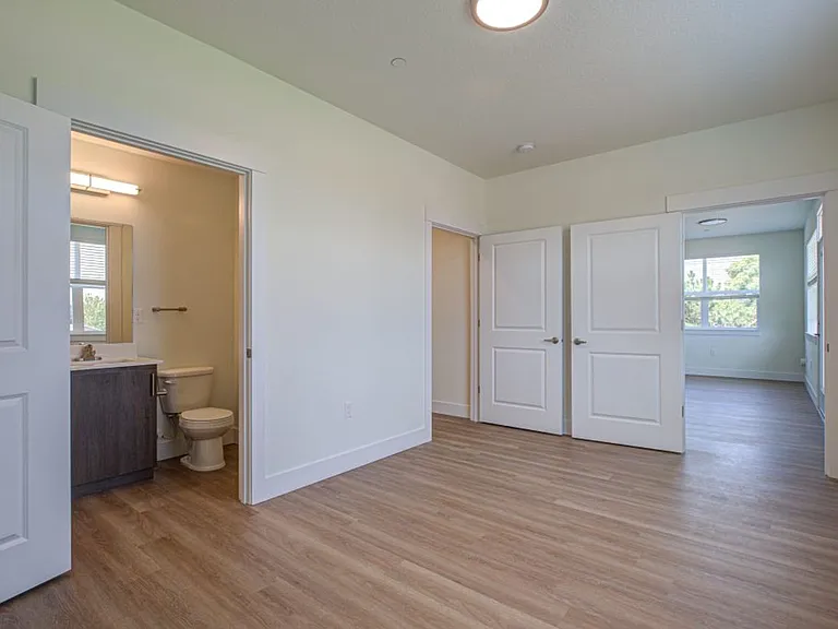 Bridger Court Apartments — Photo 25
