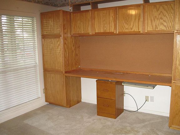 Bedroom or great home office with built-ins