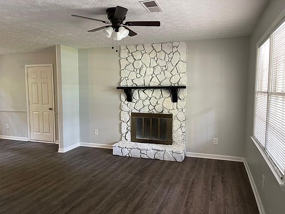 4th image of 1326 Candlelite Ln