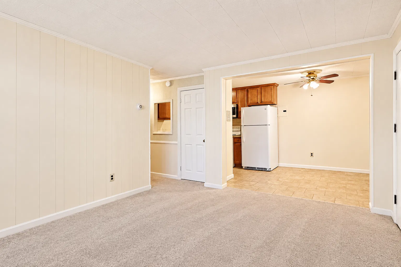 1 bed, 552 sqft, $2,180 — Photo 2