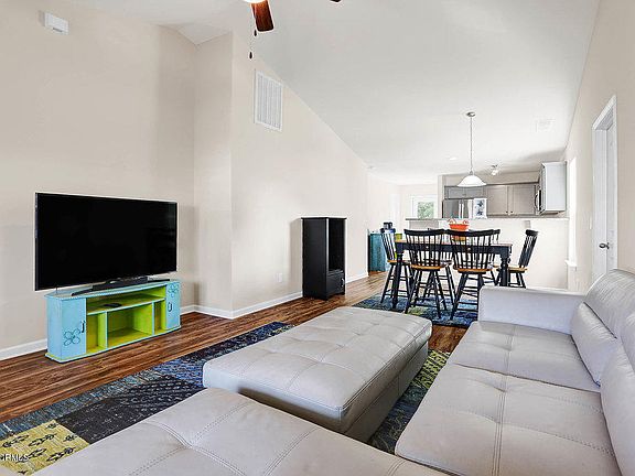 3rd image of 4428 Pinewood Villlage Drive