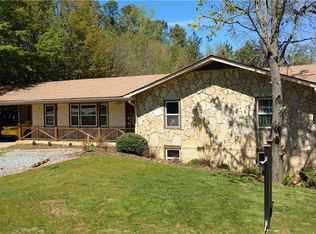 4618 Woodstock Rd, Roswell, GA 30075