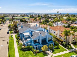 1477 Chalcedony St, San Diego, CA 92109