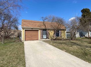 84 Fernwood Rd, Montgomery, IL 60538