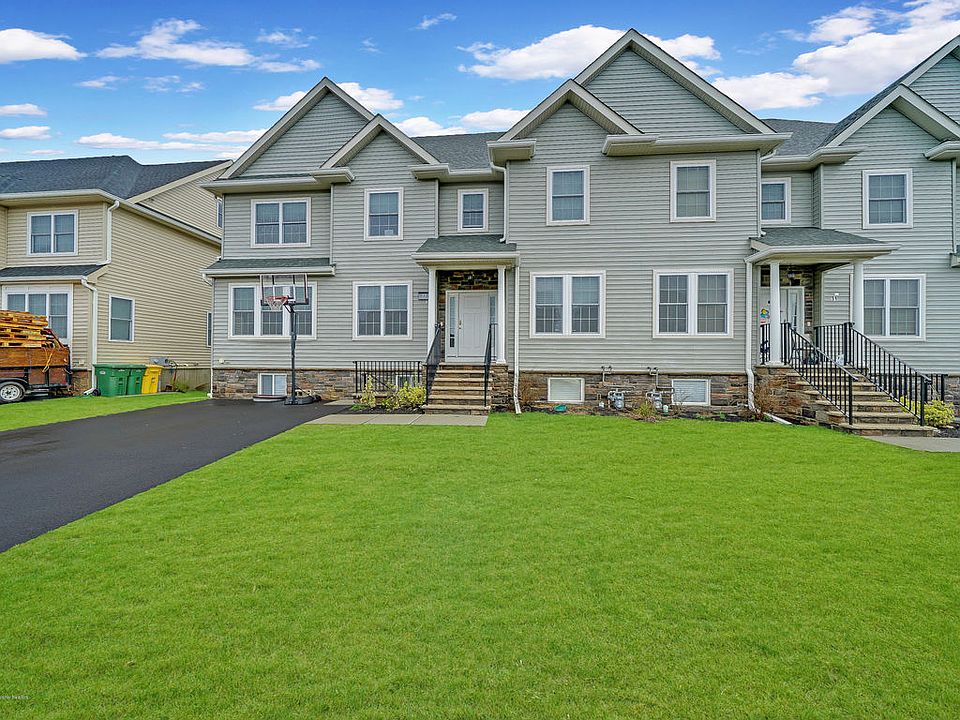 1st image of 33 Flannery Ave