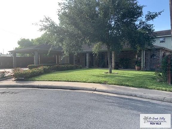 2nd image of 805 Hackberry Ct