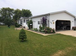 1042 Autumn Dr, Belvidere, IL 61008