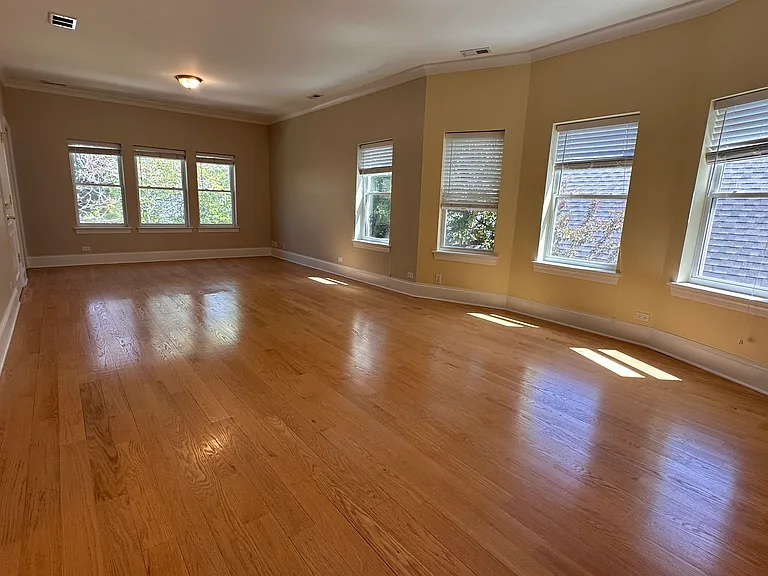 1008 Dewey Ave #2 — Photo 1