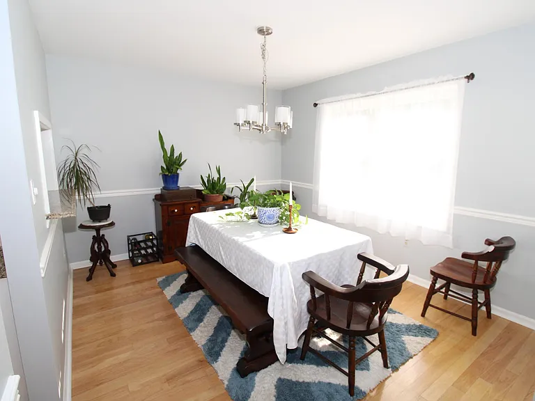 11 Heritage Dr — Photo 7