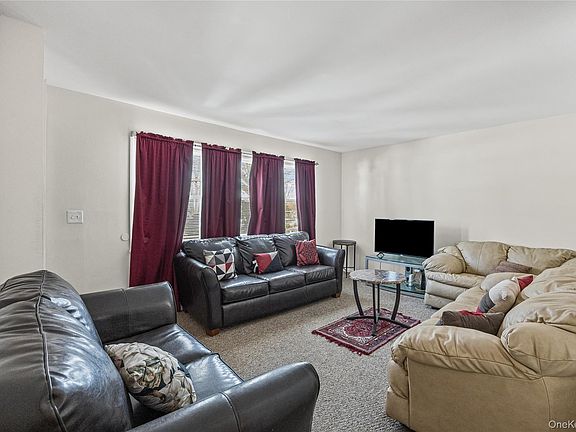 2nd image of 183 Mark Tree Road