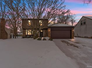 34057 Angeline Ave, Livonia, MI 48150