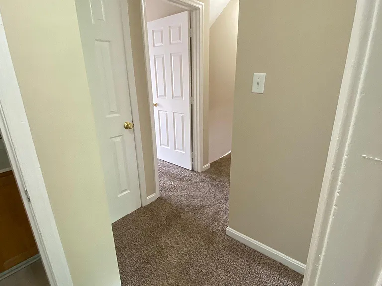 402 Dundee Pl — Photo 12