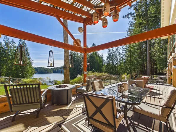 1361 Bodington Rd, Whaletown, BC V0P