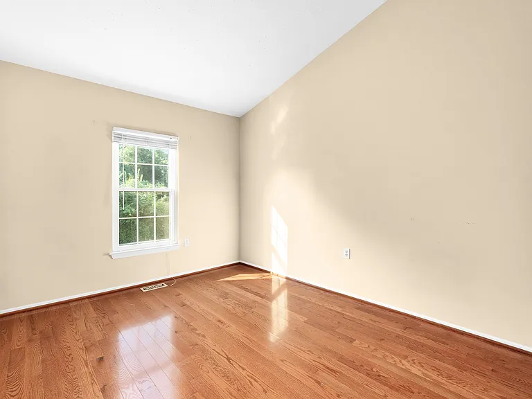 225 Lazy Hollow Dr — Photo 17