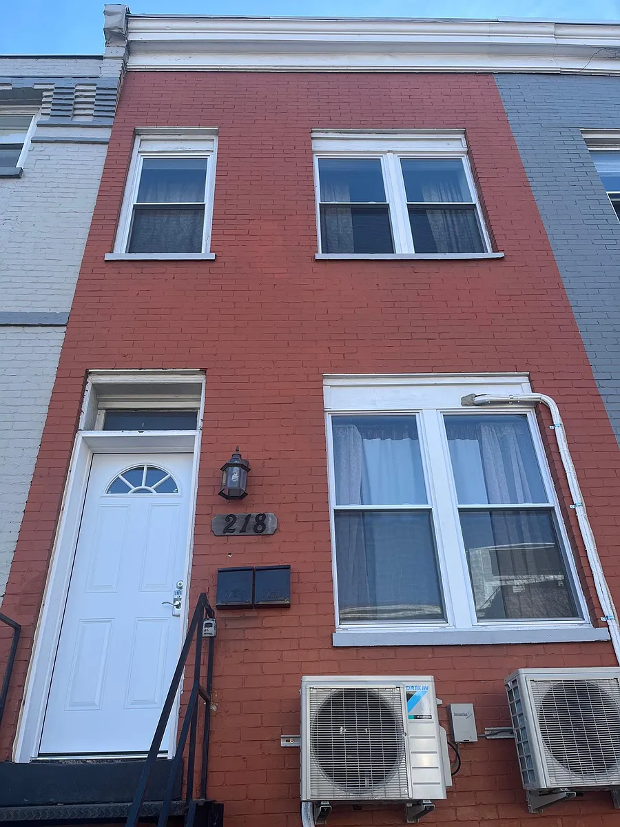 Building Photo - 218 Florida Ave NW #BASEMENT
