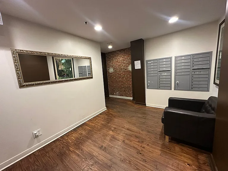 1510 Chestnut St #803 — Photo 7
