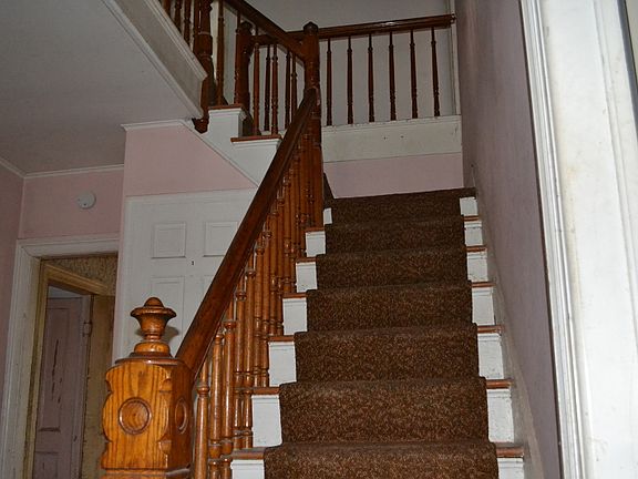 3rd image of 49 Bank St