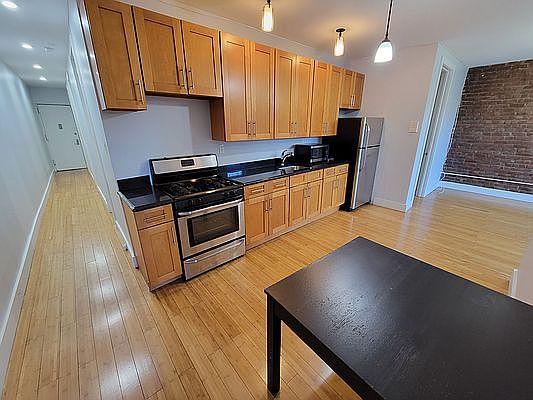 1st image of 518 Eastern Pkwy #B2