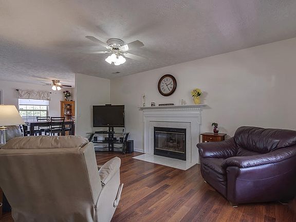 4th image of 5942 Wilkesboro Ln
