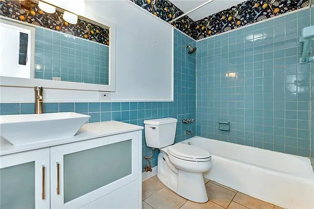 1125 Royal St #3 — Photo 14
