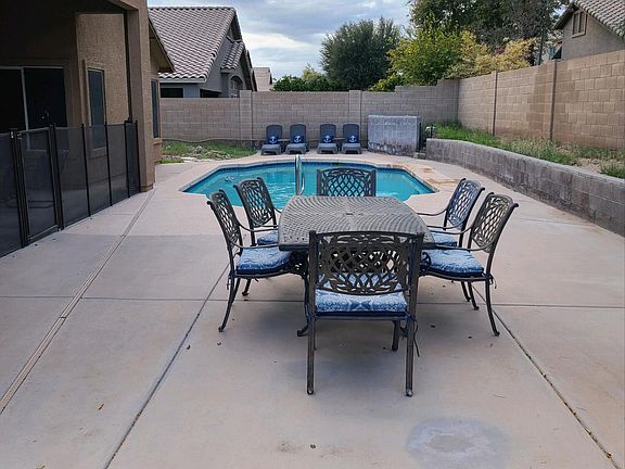 3rd image of 7968 W SHEENA Drive