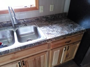 3253 S Palisades Dr, Springfield, MO 65807