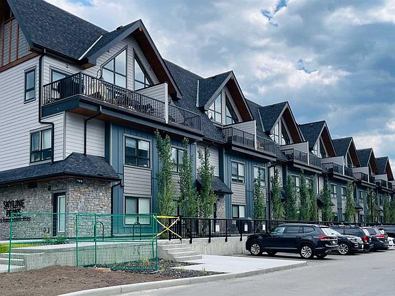 2nd image of 115 SE Kananaskis Way #117